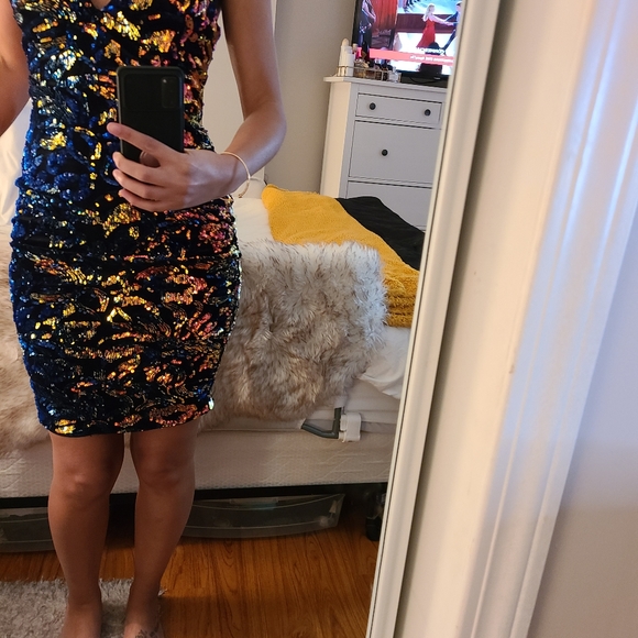 Sequence Dress - Picture 6 of 6